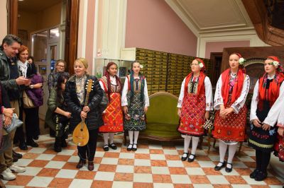 Разложки фолклорни групи с достойно участие в научната конференция ТЕРЕНИ И ПОСОКИ в Българска академия на науките - 17 октомври 2025 г. гр. София 11