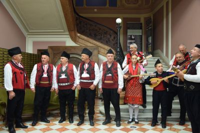 Разложки фолклорни групи с достойно участие в научната конференция ТЕРЕНИ И ПОСОКИ в Българска академия на науките - 17 октомври 2025 г. гр. София 7