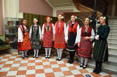 Разложки фолклорни групи с достойно участие в научната конференция ТЕРЕНИ И ПОСОКИ в Българска академия на науките - 17 октомври 2025 г. гр. София 8