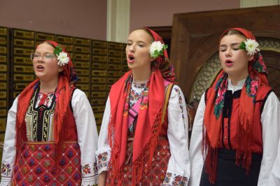 Разложки фолклорни групи с достойно участие в научната конференция ТЕРЕНИ И ПОСОКИ в Българска академия на науките - 17 октомври 2025 г. гр. София 9