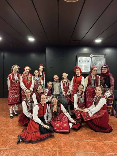 Живият Бабинден ден на Разлог бе пренесен на най- голямата сцена в България 2