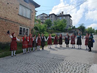 Танцов клуб "Мехомия" 3